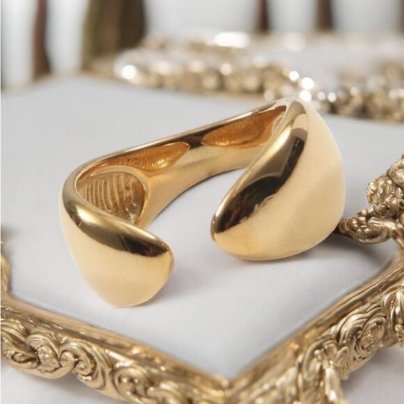 NEW 18K yellow gold plated open curved ring band jewelry size 6 B25A - Picture 1 of 4
